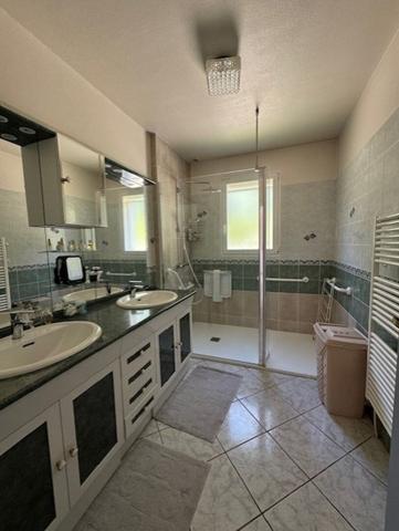 QUARTIER RECHERCHE -Maison 6 pièces à vendre à Sézanne -