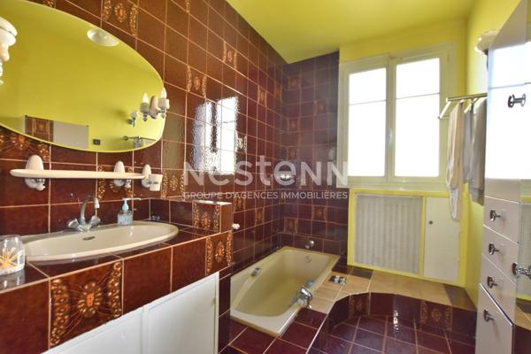 Maison Individuelle - 5 pièces 3 chambres sur 454m2 de terrain