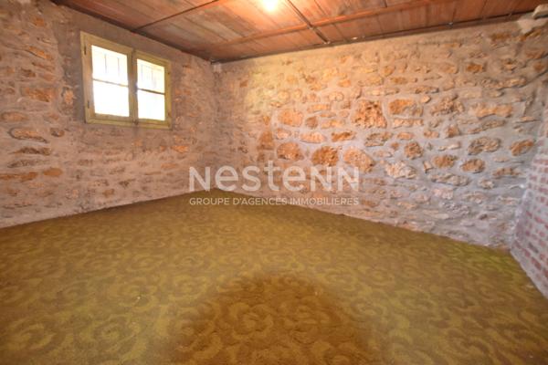 Maison Individuelle - 5 pièces 3 chambres sur 454m2 de terrain