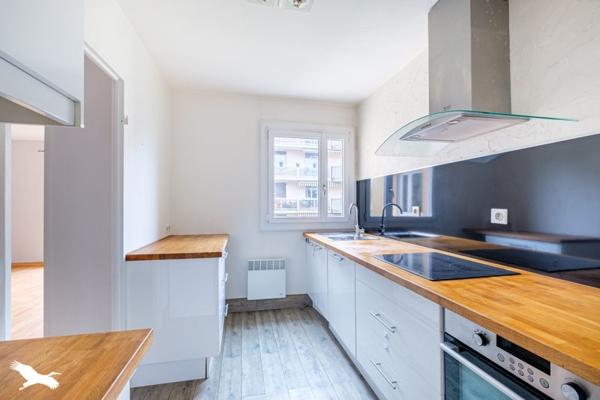 Appartement à vendre 254 880 € Sathonay-Camp 3 p 73 m² DPE D