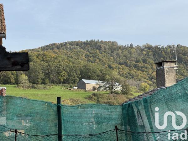 Maison de village 4 pièces de 74 m² à Marmanhac (15250)