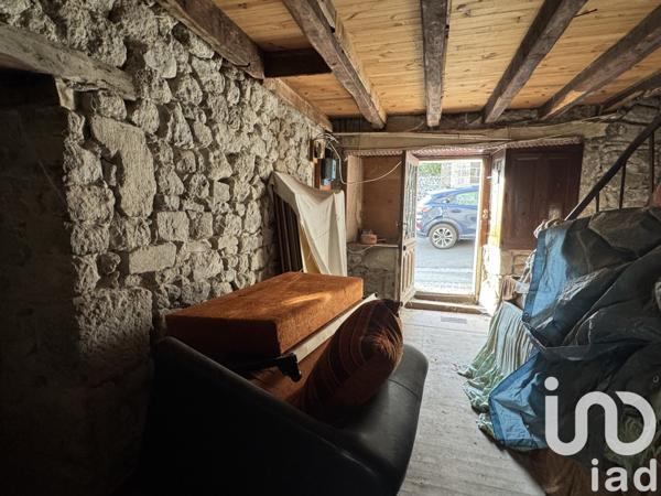 Maison de village 4 pièces de 74 m² à Marmanhac (15250)