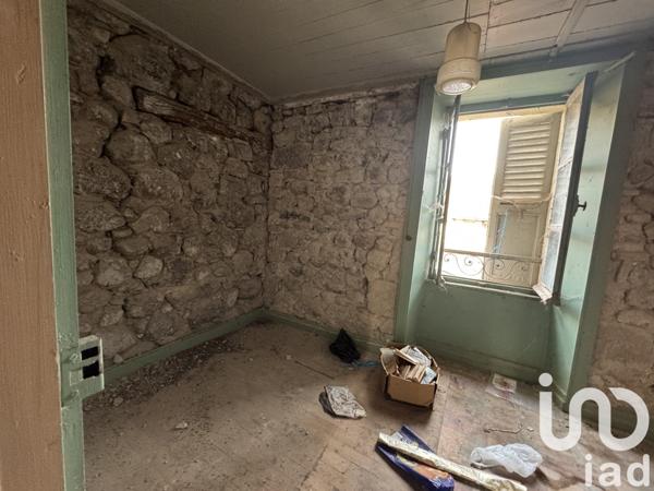 Maison de village 4 pièces de 74 m² à Marmanhac (15250)