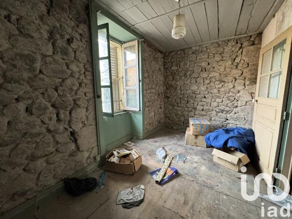 Maison de village 4 pièces de 74 m² à Marmanhac (15250)