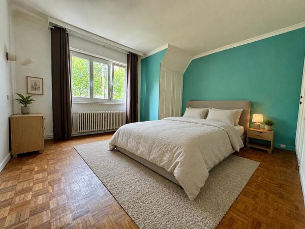 Maison récente semi-individuelle de 150 m² habitables – Secteur résidentiel recherché aux portes de Lille proximité immédiate tramway, métro, écoles et commerces. WASQUEHAL