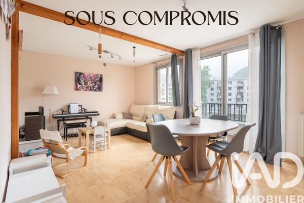 Appartement à vendre 4 pièces 73,8 m² Saint-Égrève