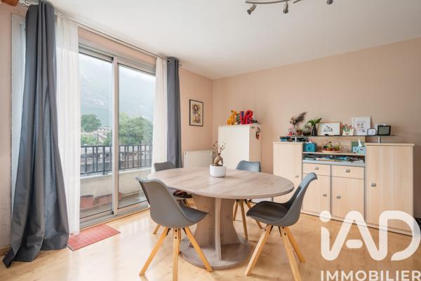 Appartement à vendre 4 pièces 73,8 m² Saint-Égrève