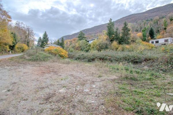 TERRAIN A BATIR SUR LA COMMUNE DE LA CHAPELLE DU MONT DU CHAT