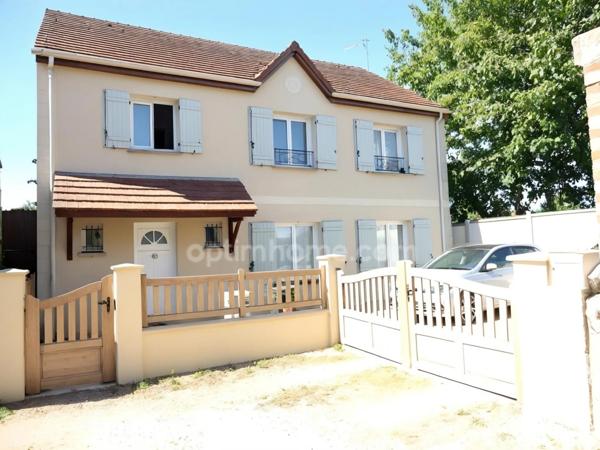 Maison / Villa à BELLOY EN FRANCE - 145m2 - 5 pièces - Terrain de 572m2