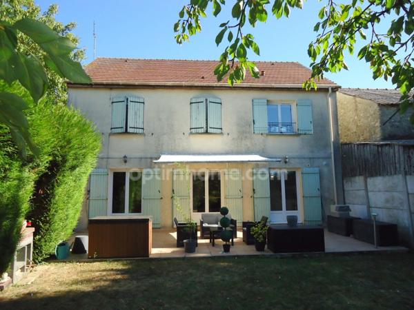 Maison / Villa à BELLOY EN FRANCE - 145m2 - 5 pièces - Terrain de 572m2