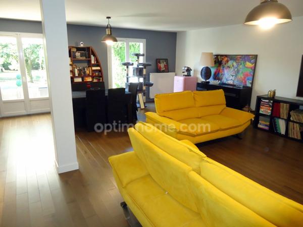 Maison / Villa à BELLOY EN FRANCE - 145m2 - 5 pièces - Terrain de 572m2