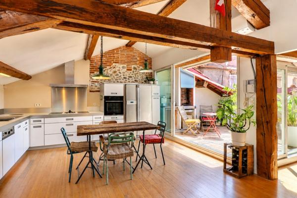 Ensemble immobilier de caractère à Perpignan : Duplex + Studio + Garage + Atelier