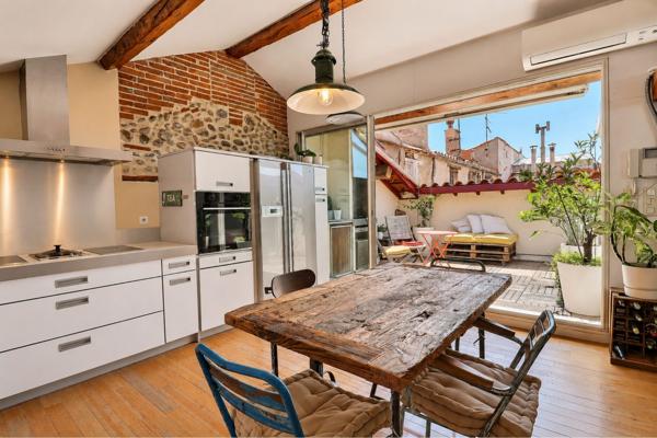 Ensemble immobilier de caractère à Perpignan : Duplex + Studio + Garage + Atelier
