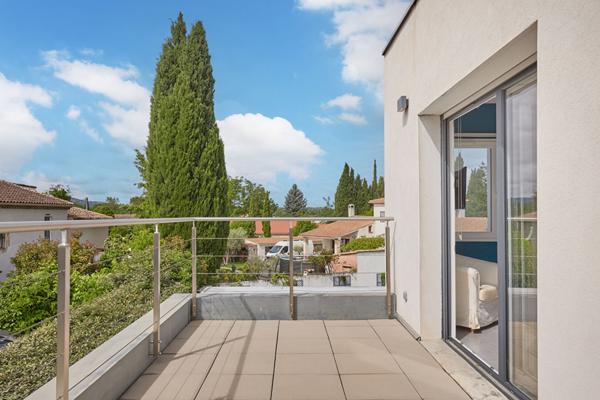 Maison  Contemporaine Mallemort 5 pièces 168 m2