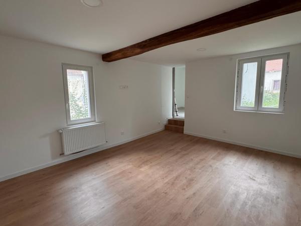 10 mn Montreuil aux lions - 8 mn Gare Nanteuil Saacy