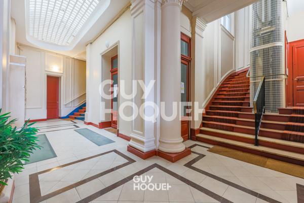 Appartement Paris 3 pièce(s) 61.65 m2