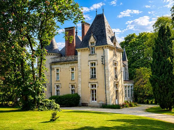Château et ses communs - Tennis et étang- Proche d'Alençon , Alencon Château et ses communs - Tennis et étang- Proche d'Alençon , Alencon