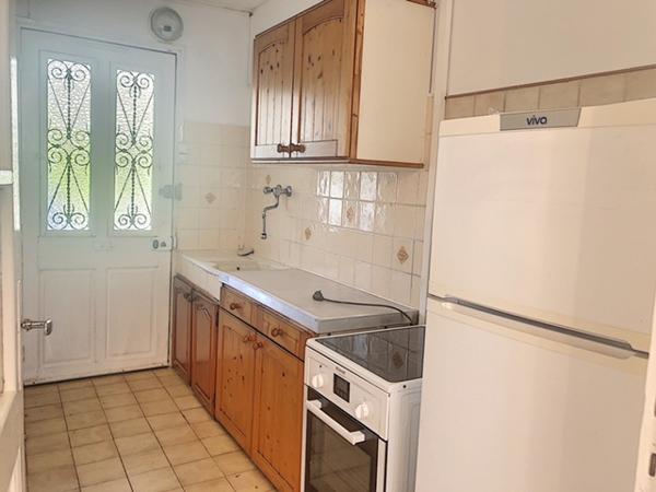 Spacieux Studio  meublé en rez-de-jardin secteur Val Fleuri