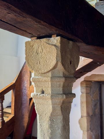 Gourdon (71690) Ancien presbytère du XIV? siècle - 310 m² - Volumes rares et potentiel d’usage Gourdon - Bourgogne du Sud