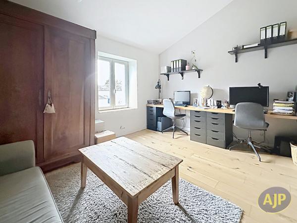 Vente maison Pons : 290 000 € - AJP Immobilier Pons