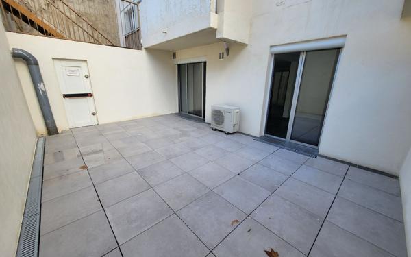 Appartement à vendre    2 pièces • 58,79 m2 Marseille 5