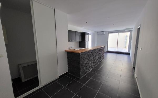 Appartement à vendre    2 pièces • 58,79 m2 Marseille 5