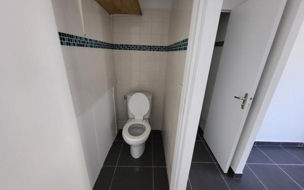 Appartement à vendre    2 pièces • 58,79 m2 Marseille 5