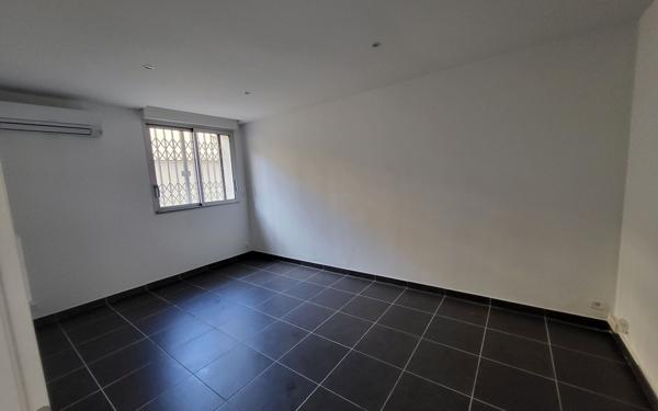 Appartement à vendre    2 pièces • 58,79 m2 Marseille 5