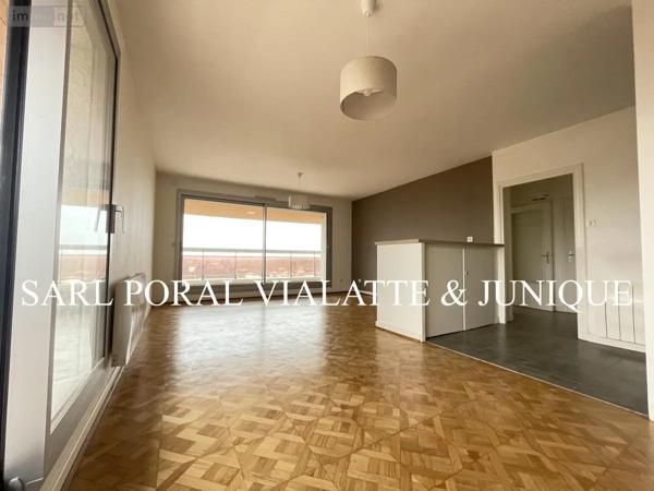 Location - Appartement Meximieux 01800 2 pièces 70 m 2