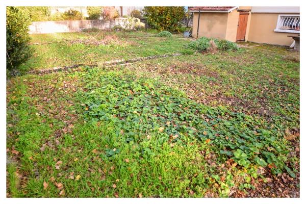 Maison de 115 m2 PARAY LE MONIAL avec 690 m2 de terrain.