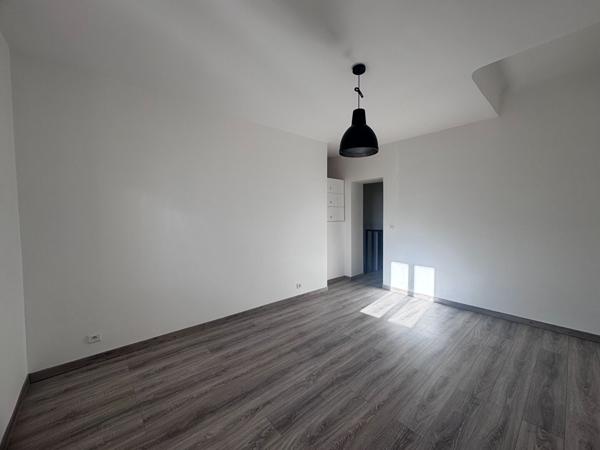A VENDRE 13790 ROUSSET APPARTEMENT DUPLEX TYPE 3 64M² CENTRE VILLE