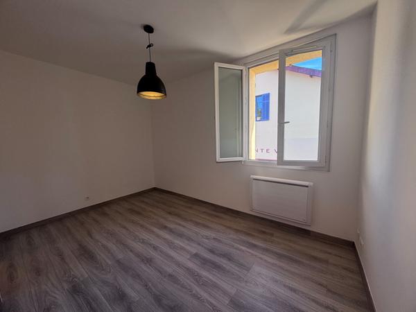 A VENDRE 13790 ROUSSET APPARTEMENT DUPLEX TYPE 3 64M² CENTRE VILLE