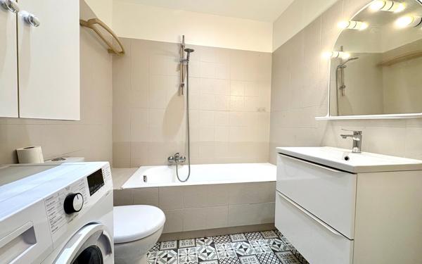 Appartement à vendre    1 pièce • 40 m2 Le Cannet