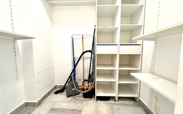 Appartement à vendre    1 pièce • 40 m2 Le Cannet