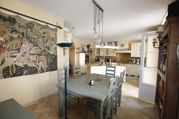 Rontignon - Propriété d'exception sur 5 ha - Maison de Maître, 5 logements, piscine & spa - 15 min Pau