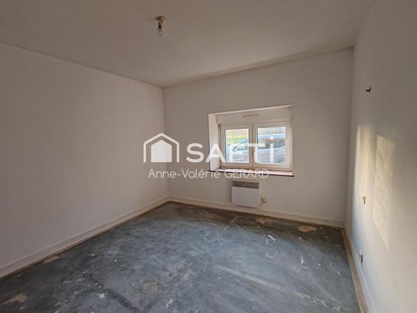 Maison de campagne avec dépendances sur 6 653 m²