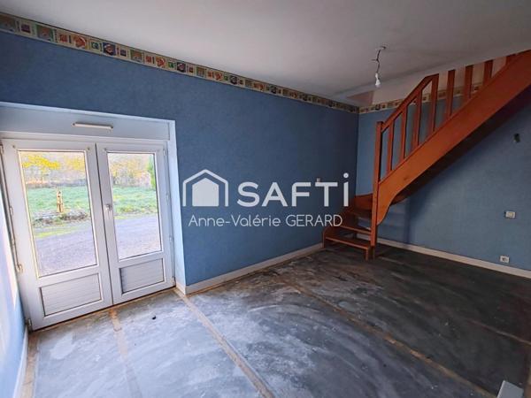 Maison de campagne avec dépendances sur 6 653 m²