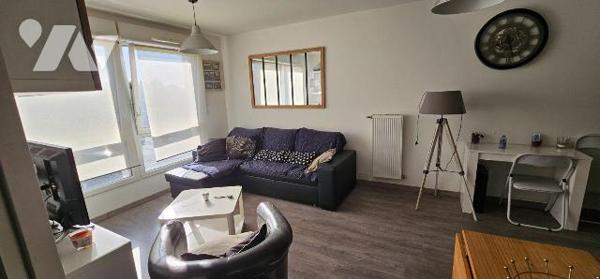 PETITE-SYNTHE
QUARTIER SAINT NICOLAS
Dans résidence récente, bel appartement de type F2 compr...