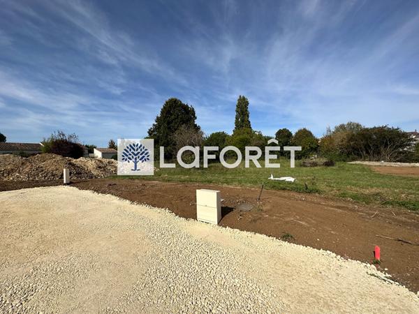 Achat terrain près de GEMOZAC - 687 m² - 61 900 €