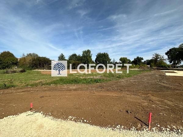 Achat terrain près de GEMOZAC - 687 m² - 61 900 €