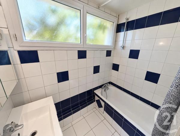 Appartement à vendre  2 pièces - 54,21 m 2   LIVRY GARGAN  - 93