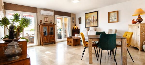 Appartement à HYERES (83400)