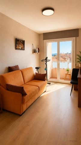 Appartement à HYERES (83400)