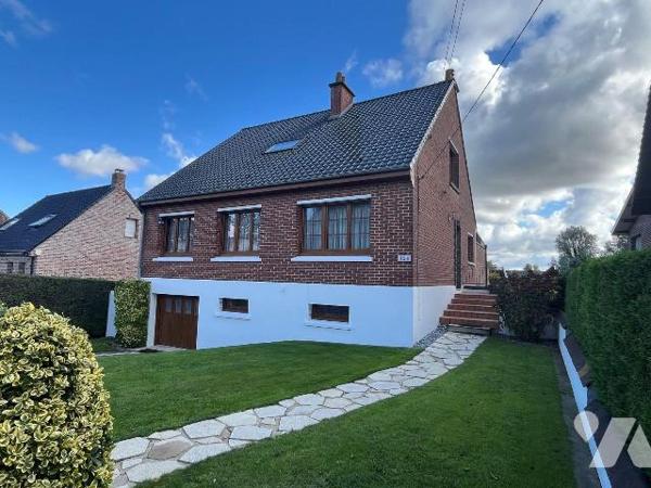NOUVEAUTÉ À LA VENTE - À 10 MINUTES D'HAZEBROUCK ( Commune de STEENBECQUE 59189) - BEAU CADRE D...