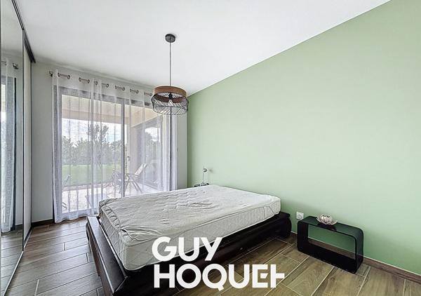 Villa de Plain-pied récente 3 Chambres + Coin Bureau et Double Garage