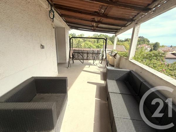 Maison à vendre  9 pièces - 220 m 2   MEXIMIEUX  - 01