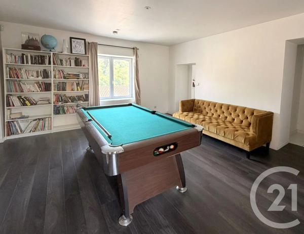 Maison à vendre  9 pièces - 220 m 2   MEXIMIEUX  - 01