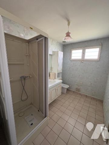CENTRE DE MAGNE, pavillon de plain-pied 90 m² 
