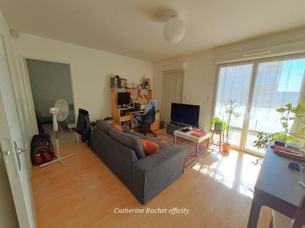 Appartement
         2 pièces
        - 43 m² Exclusivité 145 000 € *