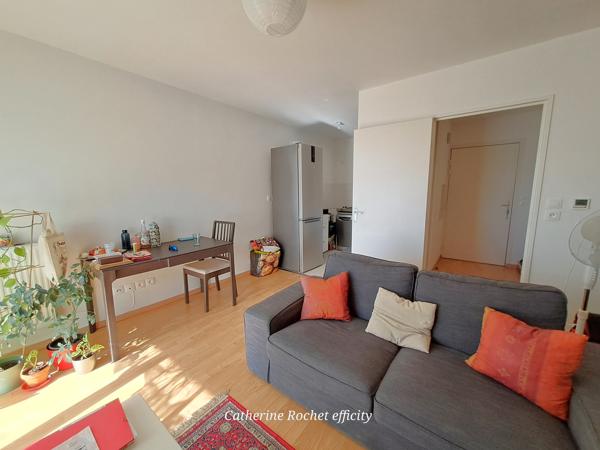 Appartement
         2 pièces
        - 43 m² Exclusivité 145 000 € *